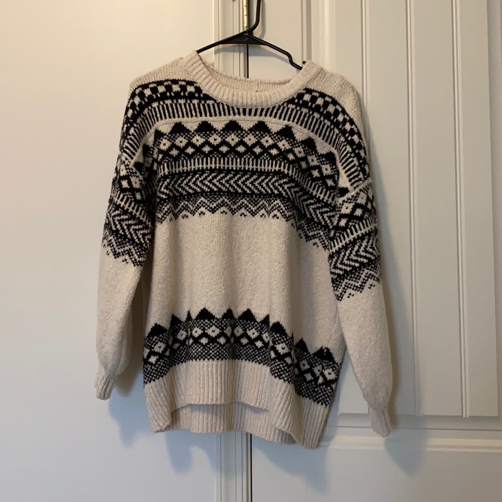 American Eagle sweater